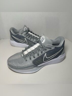 Nike Sabrina Basketball Shoe